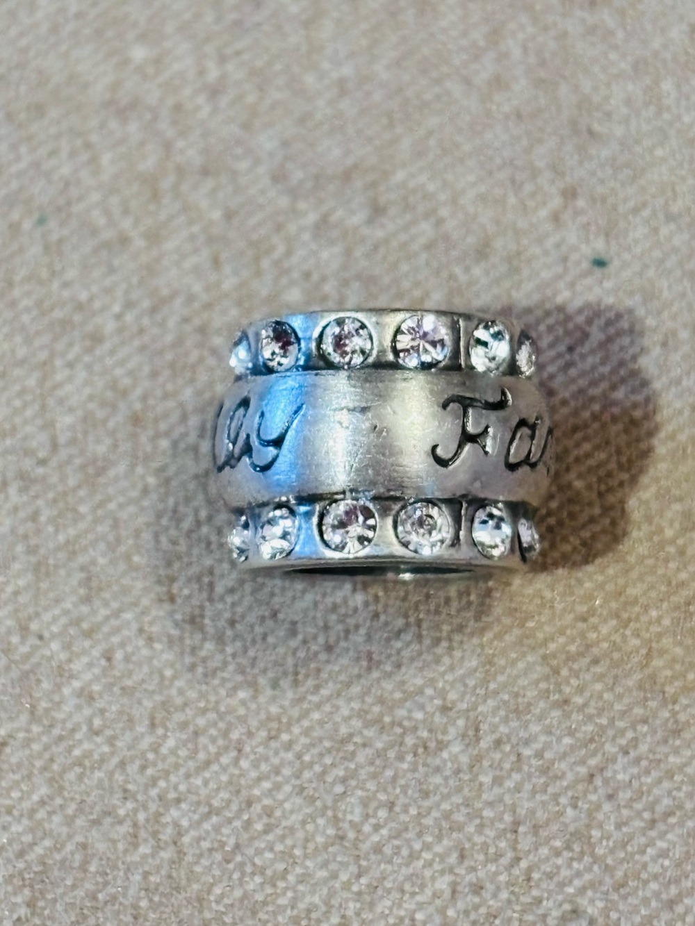 Brighton Family bead Brushed silver with clear crystals on edges Retired & rare - Picture 4 of 8